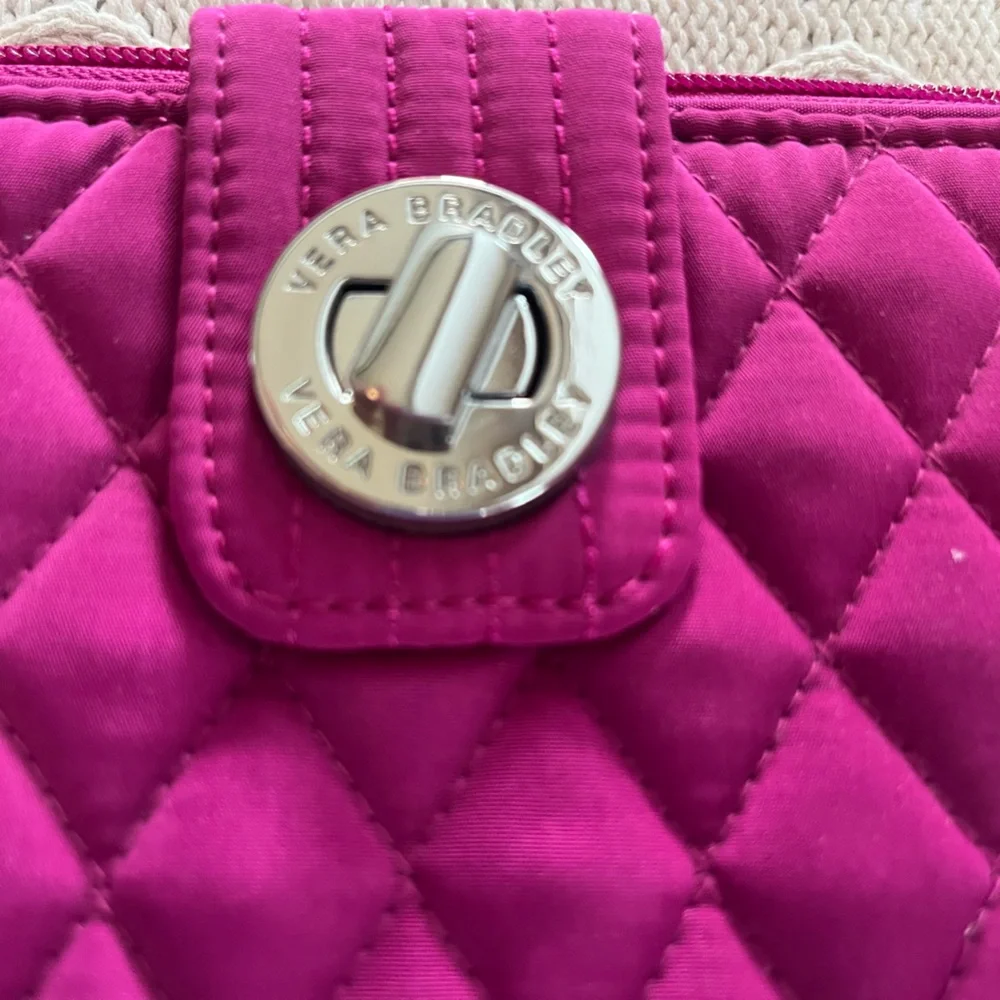 Vera Bradley Turn Key Wallet Credit Cards Zipper Space Like New! - Picture 12 of 12